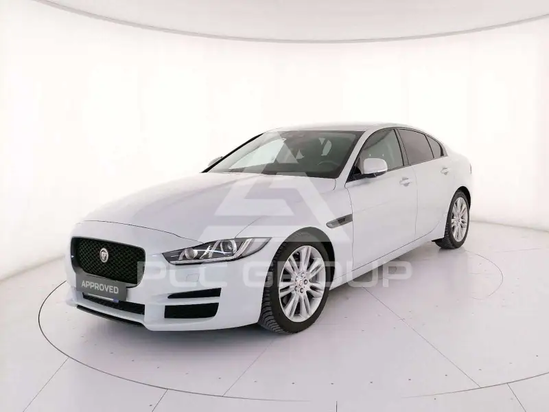 2019 Jaguar XE