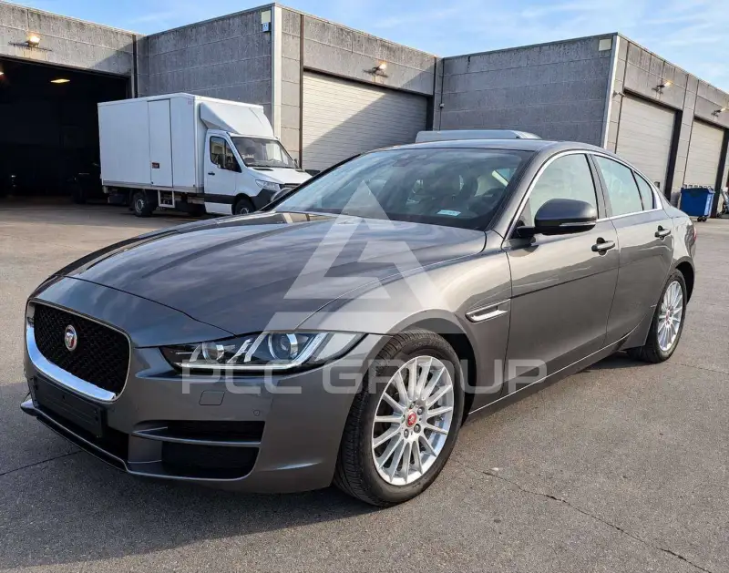 2019 Jaguar XE