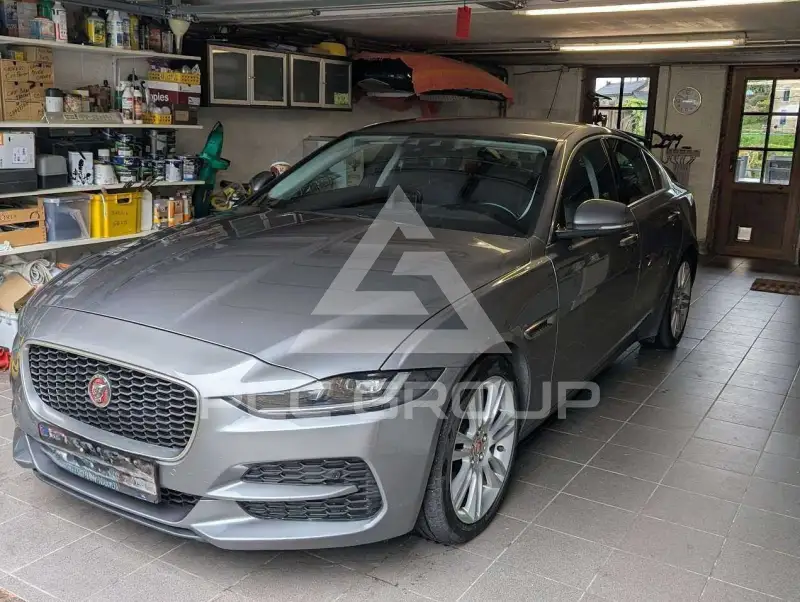2019 Jaguar XE