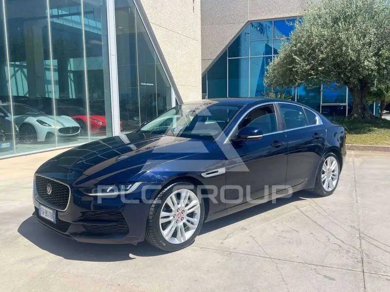 2019 Jaguar XE