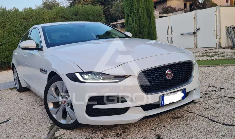 2019 Jaguar XE