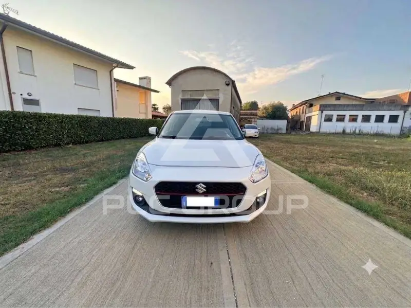 2019 Suzuki SWIFT