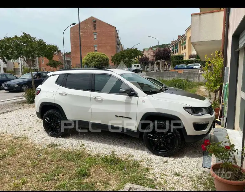2019 Jeep COMPASS