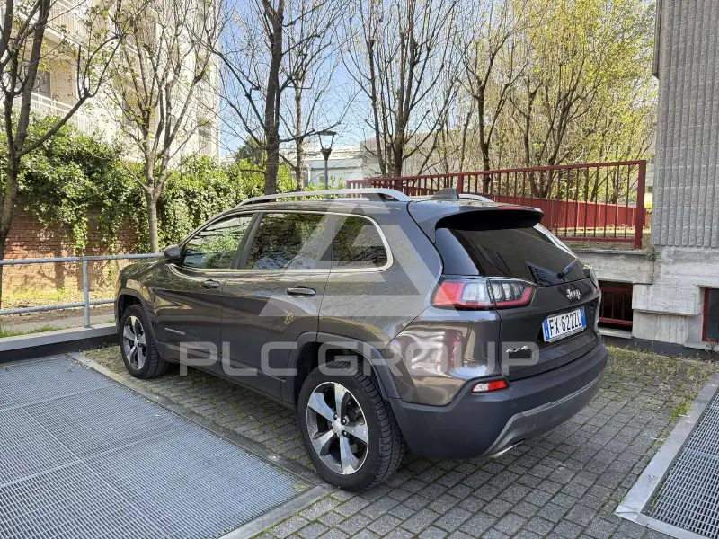 2019 Jeep CHEROKEE