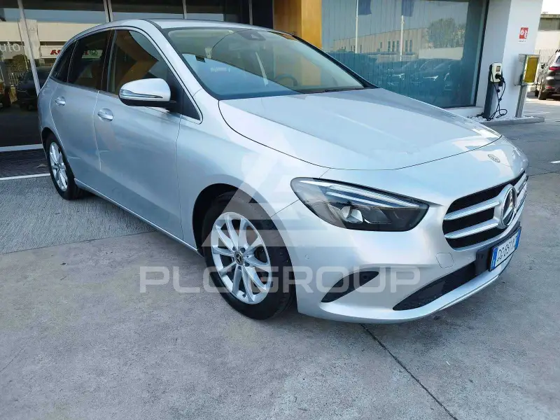 2019 Mercedes Benz B 200