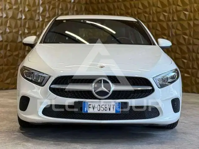 2019 Mercedes Benz A 180