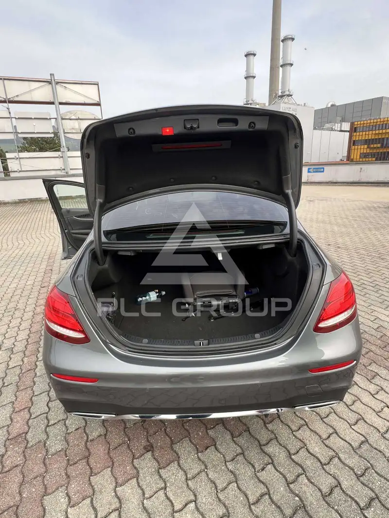 2019 Mercedes Benz E 300