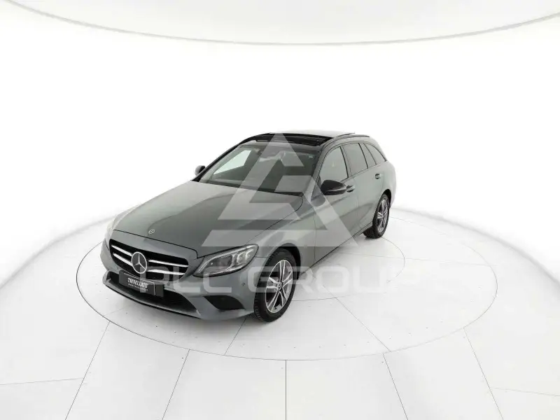 2019 Mercedes Benz C 220