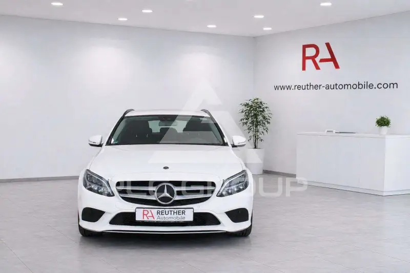2019 Mercedes Benz C 220