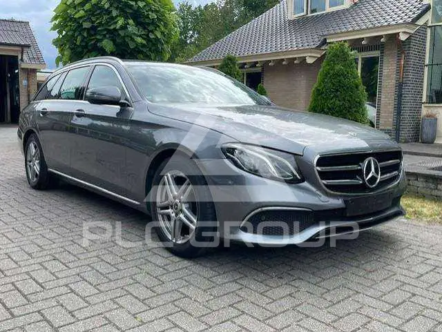 2019 Mercedes Benz E 200