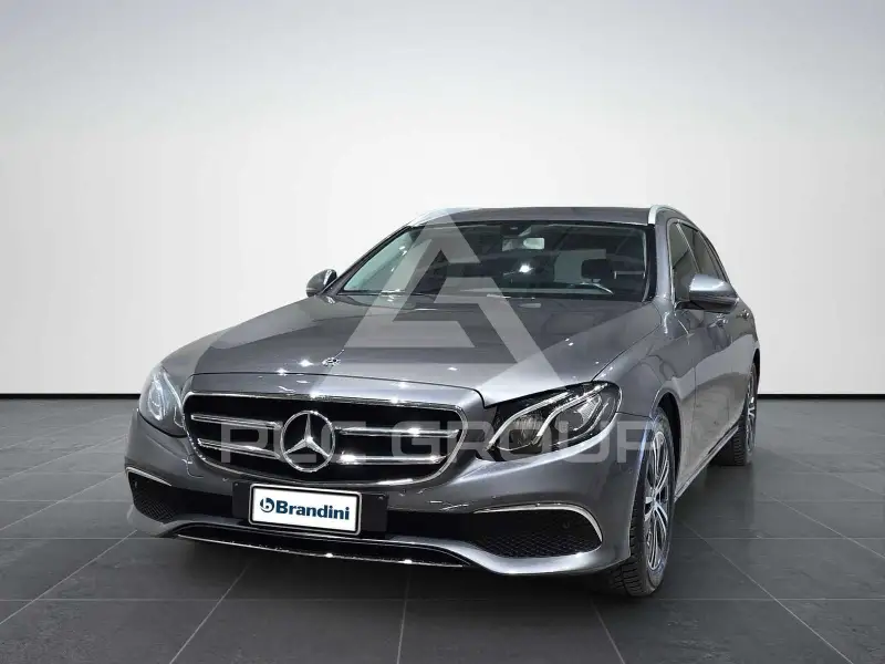 2019 Mercedes Benz E 200