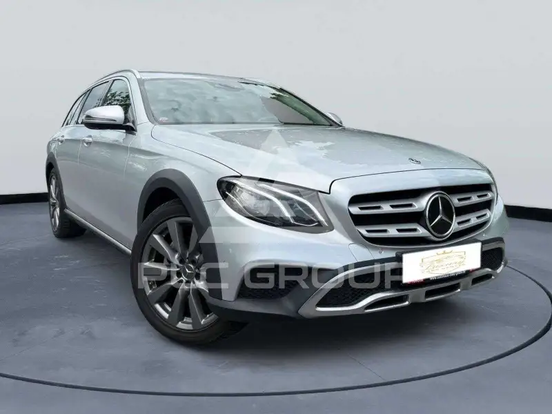 2019 Mercedes Benz E 220