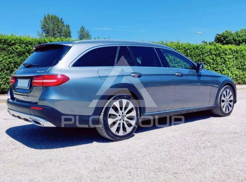 2019 Mercedes Benz E 220