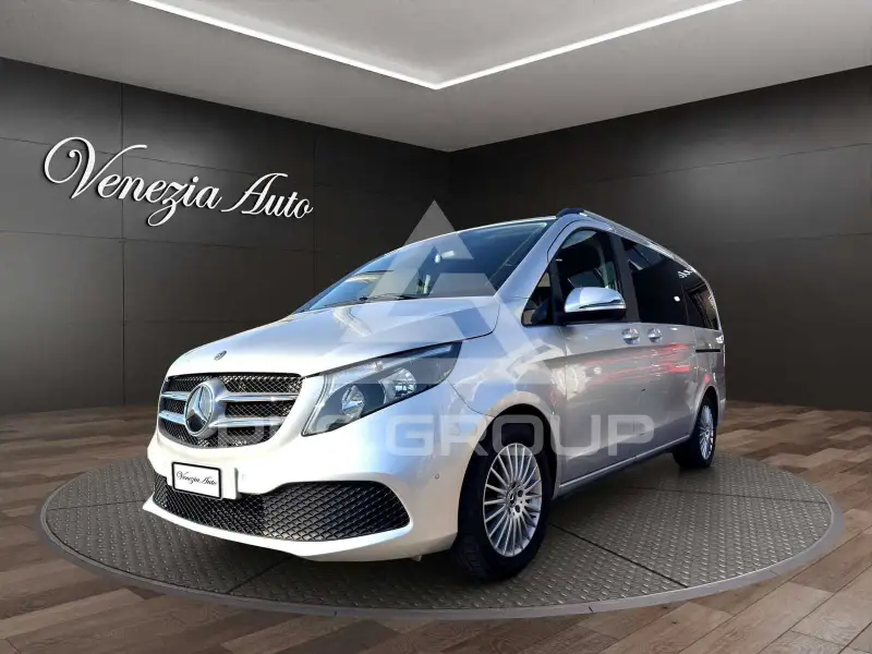 2019 Mercedes Benz V 220