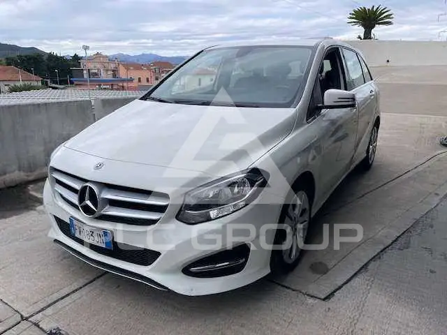 2019 Mercedes Benz B 180