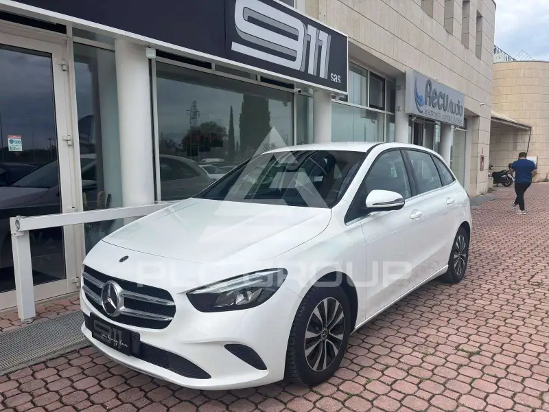 2019 Mercedes Benz B 180