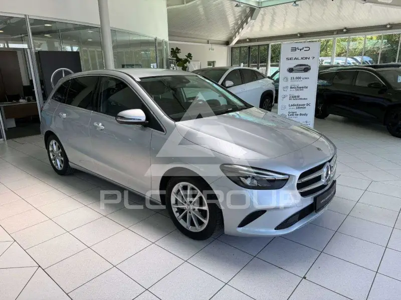2019 Mercedes Benz B 180