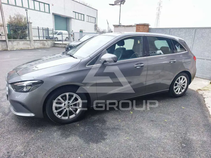 2019 Mercedes Benz B 180