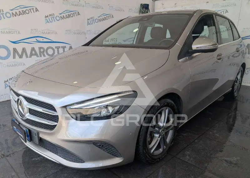 2019 Mercedes Benz B 180