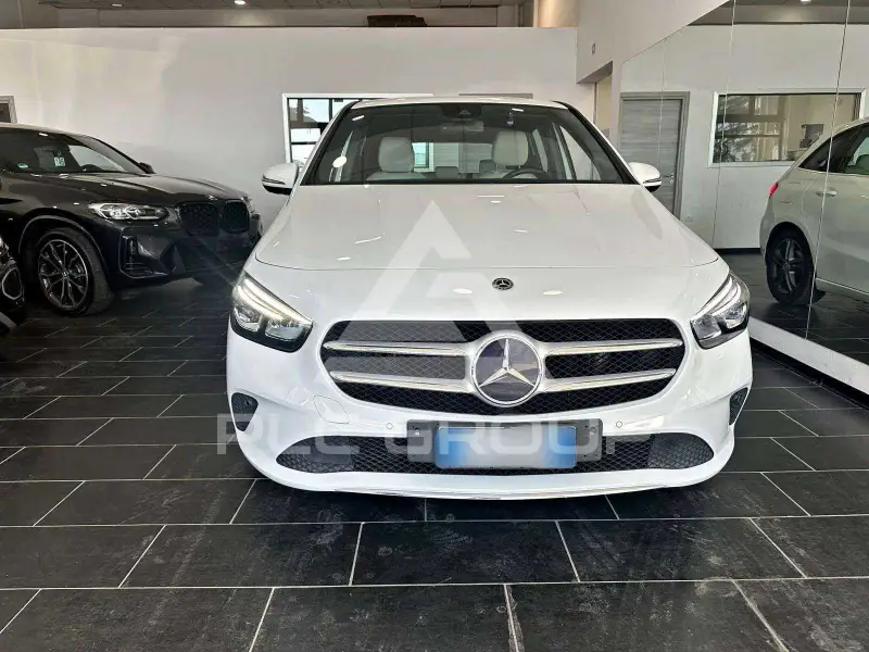 2019 Mercedes Benz B 180