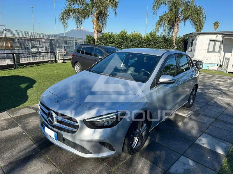 2019 Mercedes Benz B 180