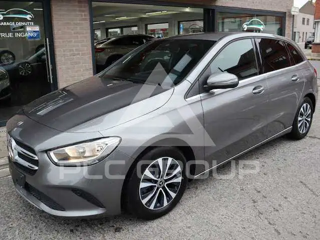 2019 Mercedes Benz B 180