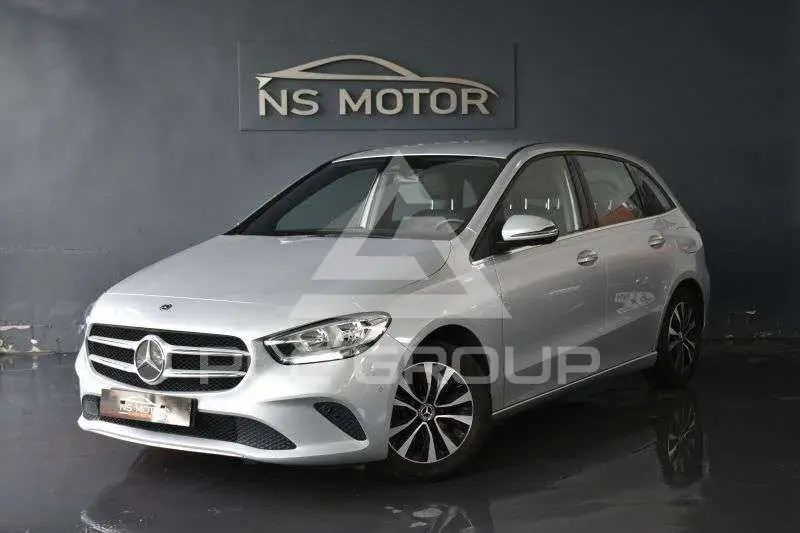 2019 Mercedes Benz B 180