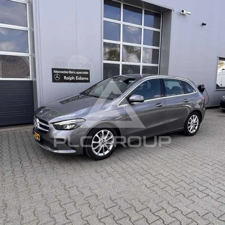 2019 Mercedes Benz B 180