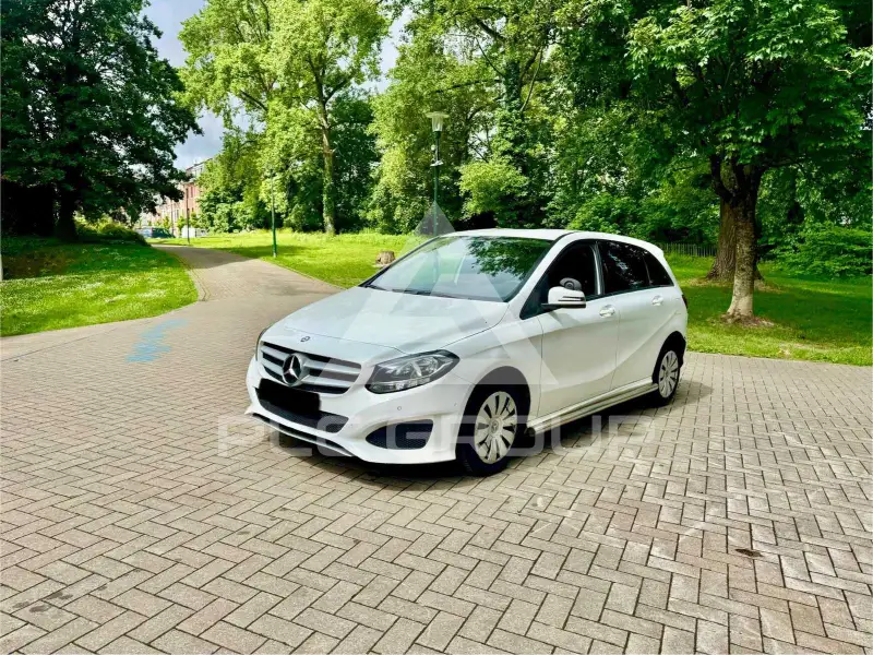 2019 Mercedes Benz B 220