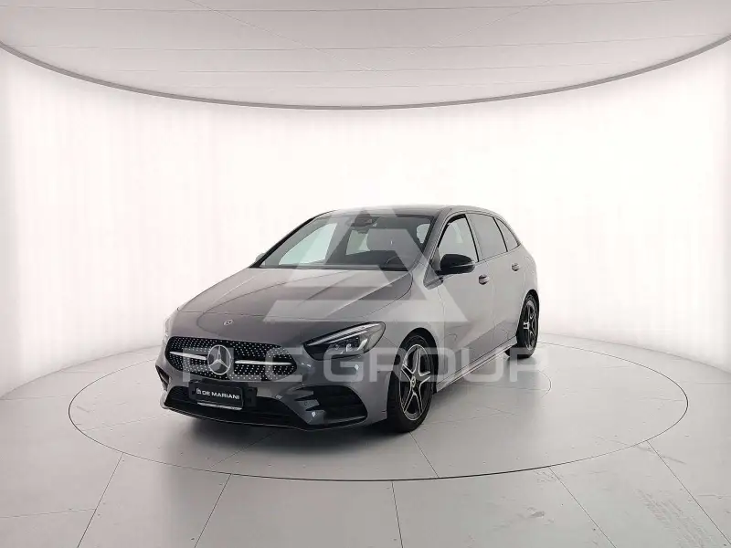 2019 Mercedes Benz B 220