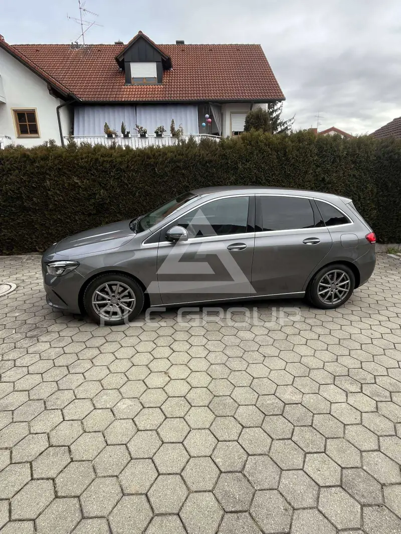 2019 Mercedes Benz B 220