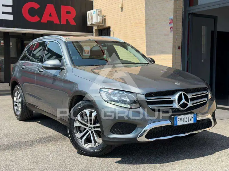 2019 Mercedes Benz GLC 220