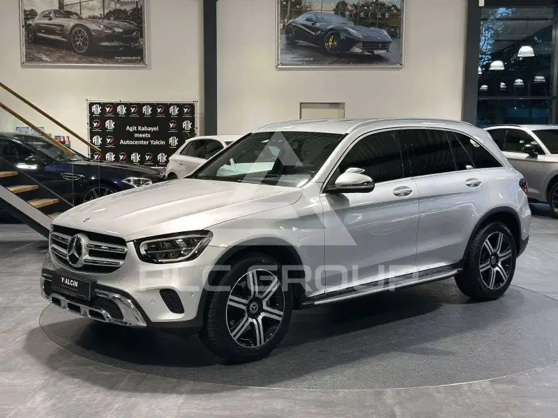 2019 Mercedes Benz GLC 220