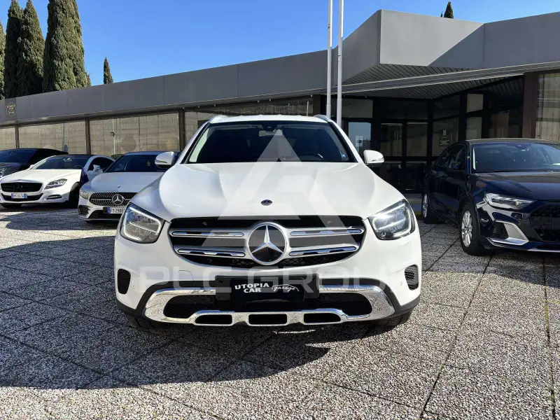 2019 Mercedes Benz GLC 220