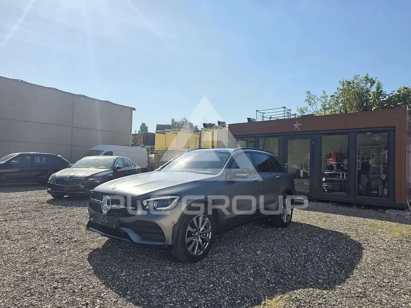 2019 Mercedes Benz GLC 220