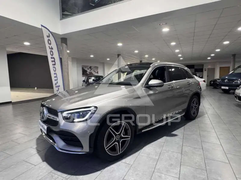 2019 Mercedes Benz GLC 220