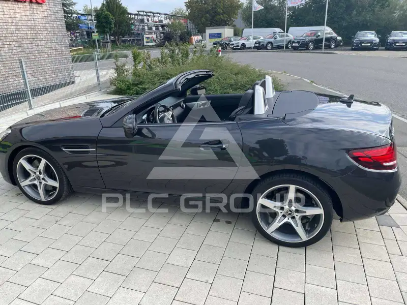 2019 Mercedes Benz SLC 300