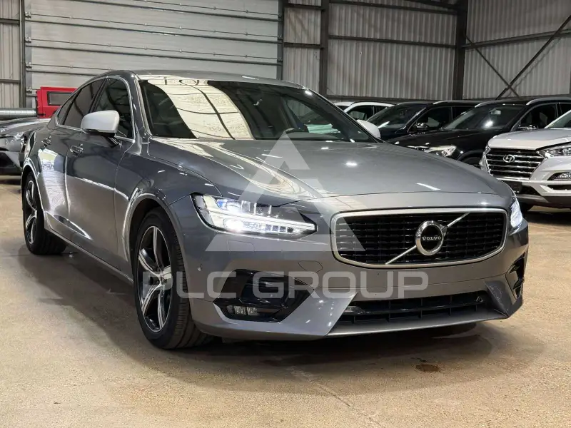 2019 Volvo S90