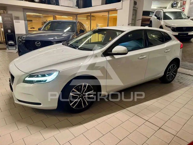 2019 Volvo V40