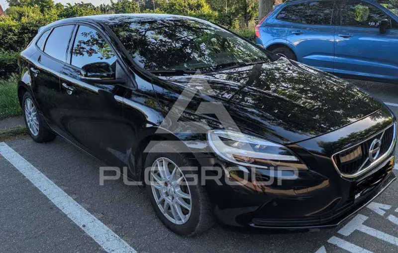 2019 Volvo V40