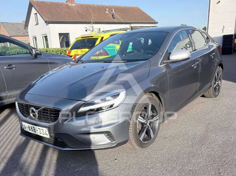 2019 Volvo V40