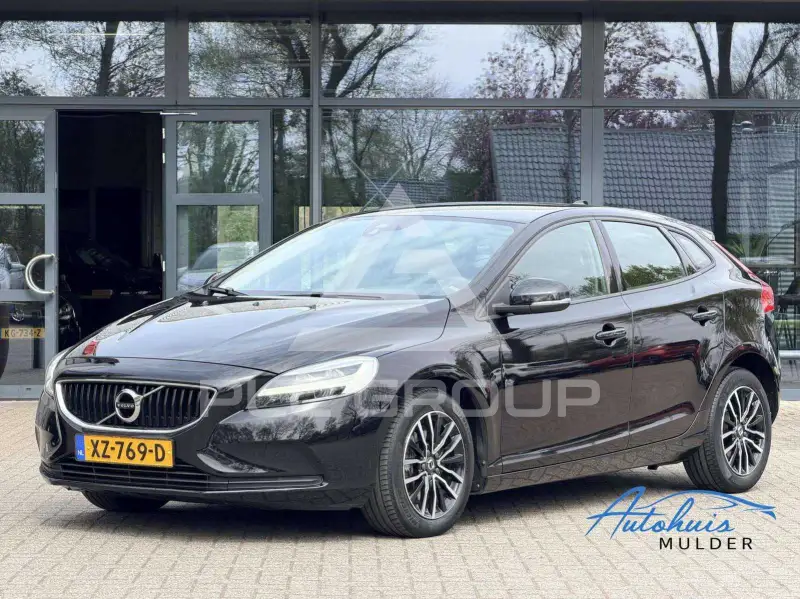 2019 Volvo V40