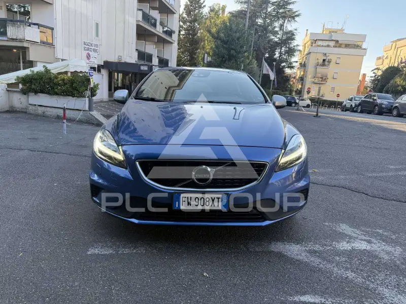 2019 Volvo V40