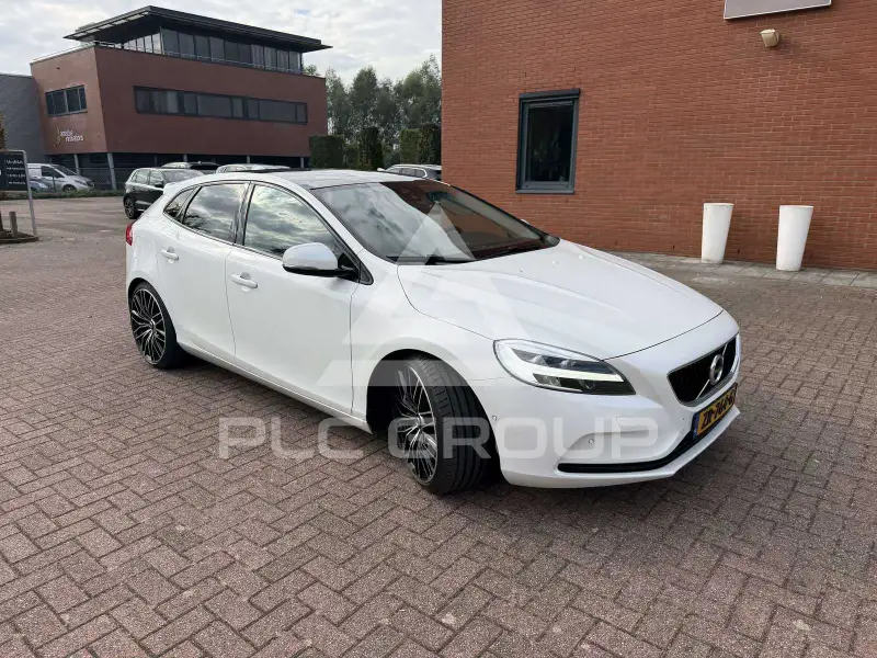 2019 Volvo V40
