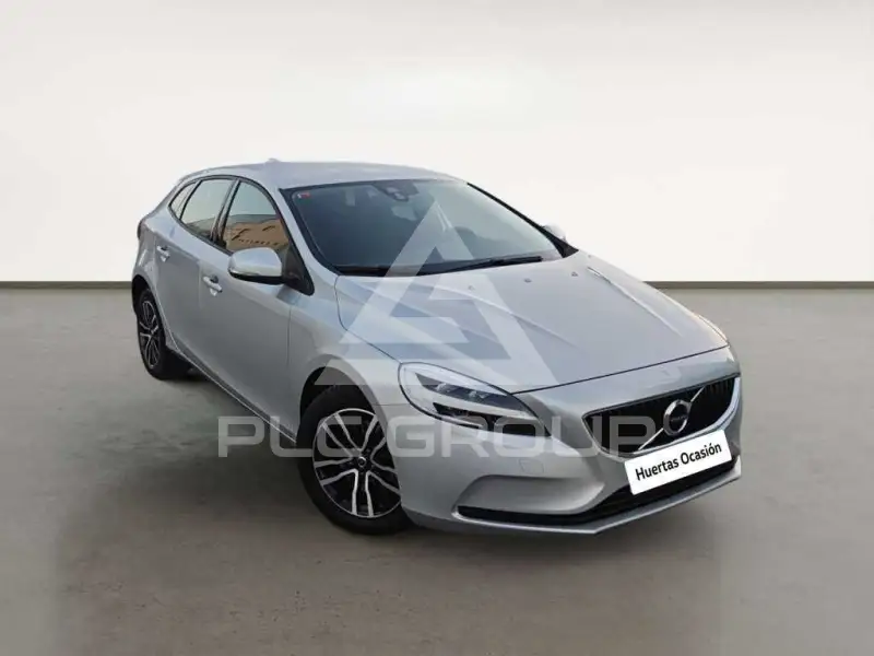 2019 Volvo V40