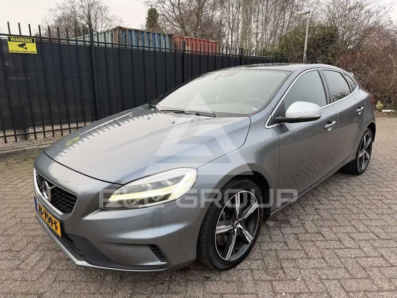 2019 Volvo V40