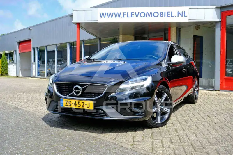 2019 Volvo V40