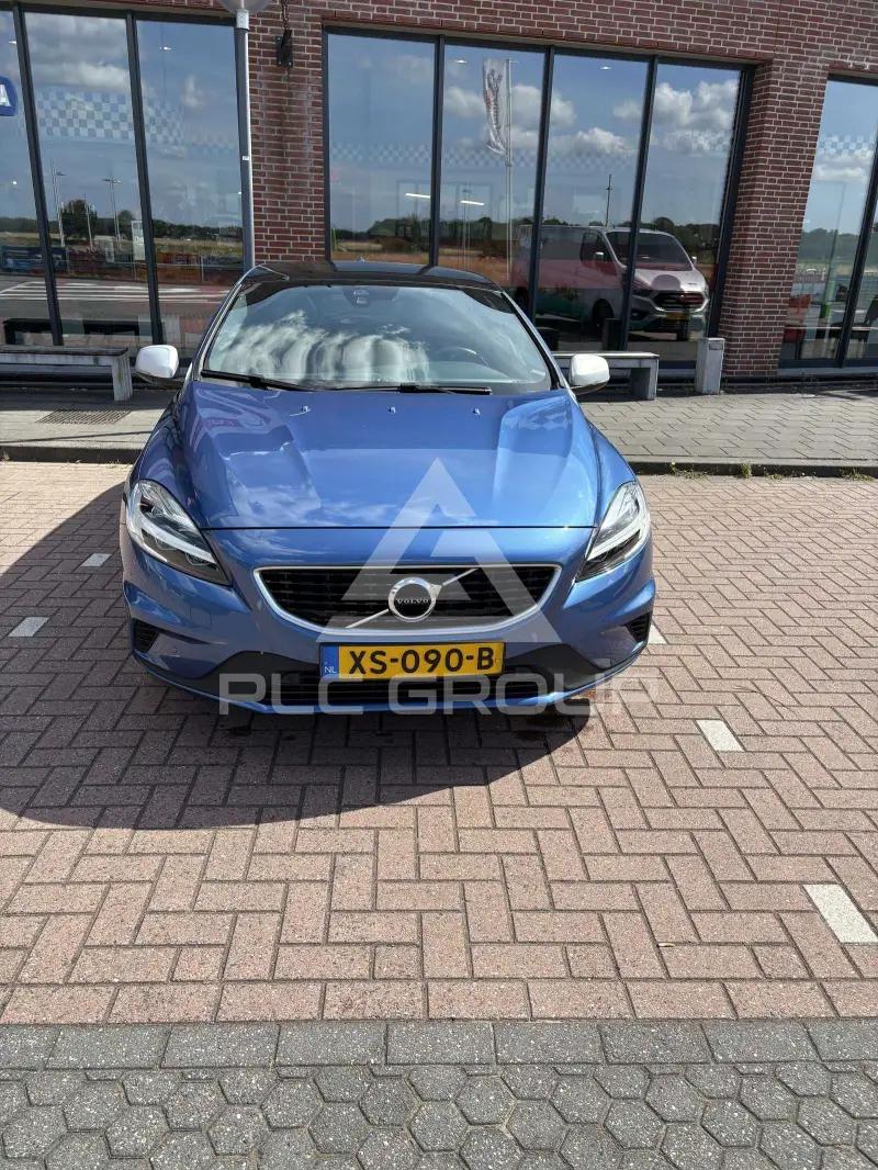 2019 Volvo V40