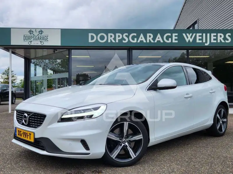 2019 Volvo V40