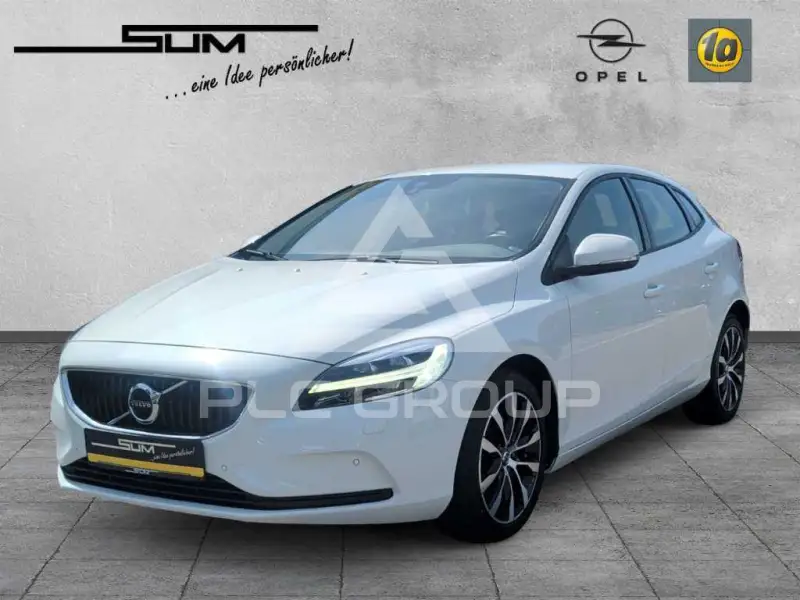 2019 Volvo V40